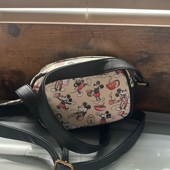 Loungefly Mickey Mouse Crossbody Bag - Cream and Black - Picture 3 of 4